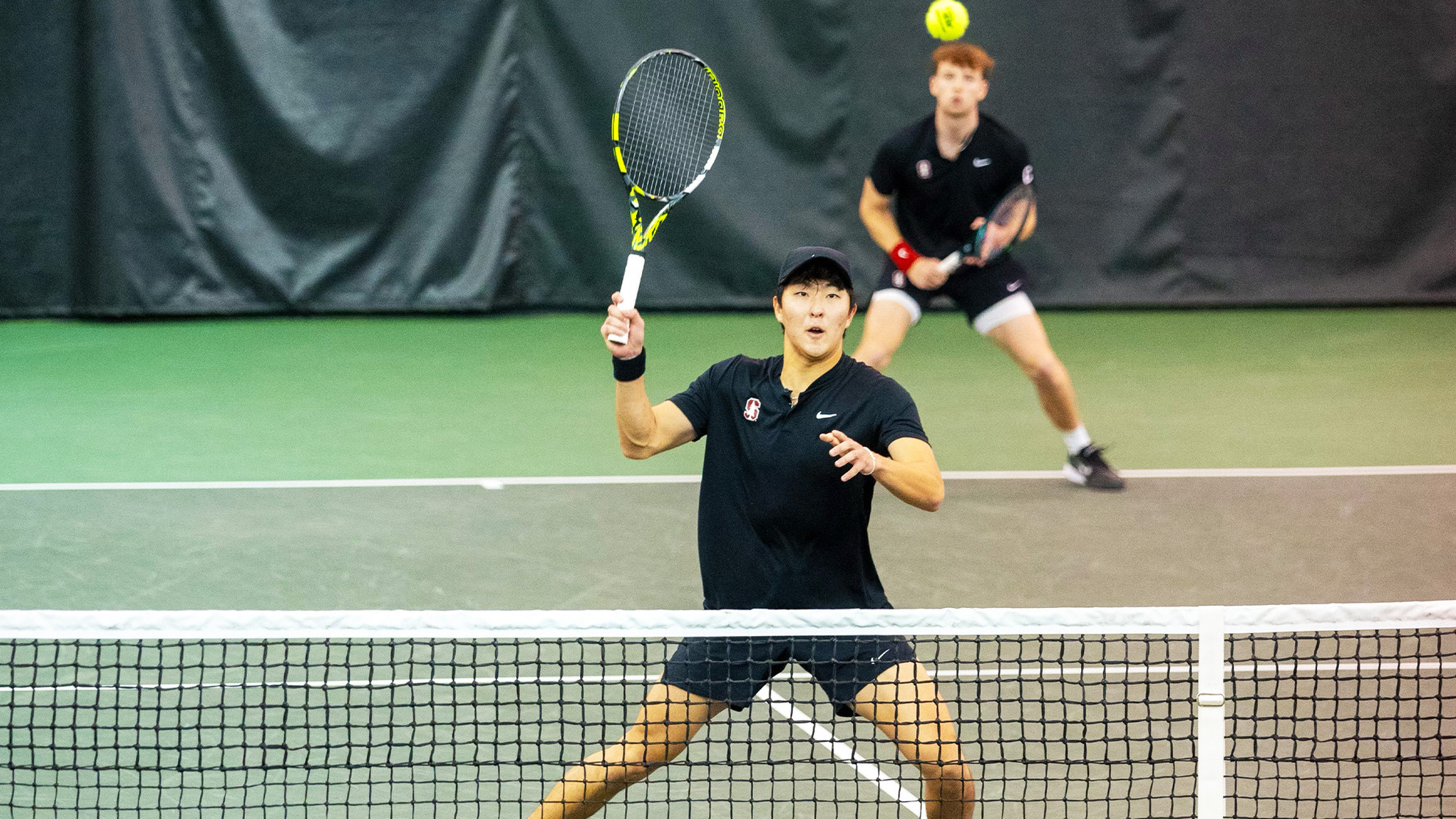 メンズテニスが騎士をノックオフし、屋内のイタに到達します準決勝-Stanford Cardinal