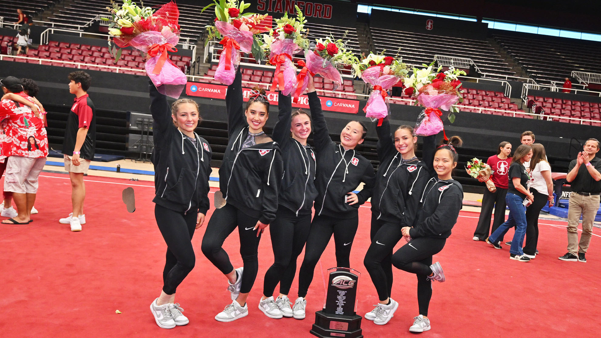 Roberts Scores Perfect 10s As No. 10 Stanford Beats Boise State